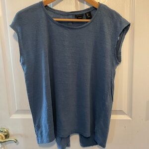 Tahari linen lightweight shirt